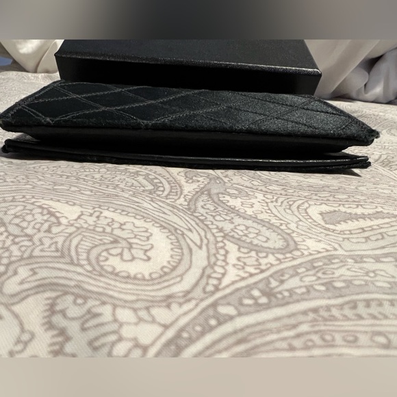 Authentic Vintage CC card or coin holder - Picture 9 of 16